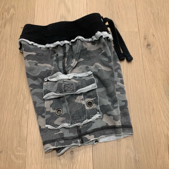 2 Mish Boys Toddler Kids Cargo Shorts Camo Gray 3T - Picture 5 of 16